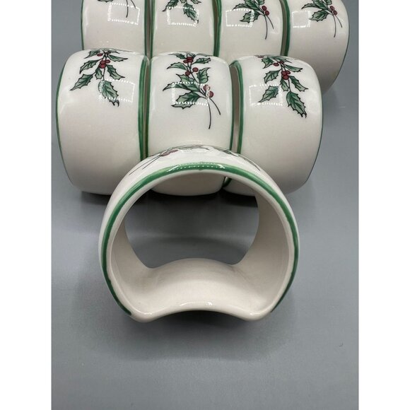 Set Of 8 Nikko ChristmasTime Napkin Rings With Holly Berry Design - Picture 3 of 6